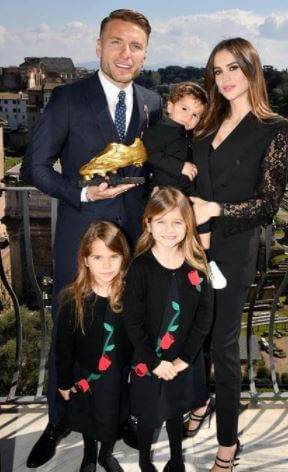 Antonio Immobile son Ciro Immobile with his wife and children.